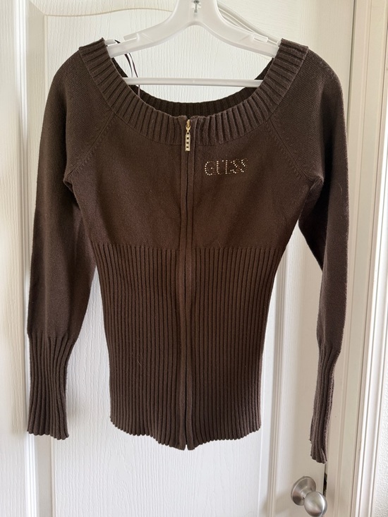 Guess Sweaters - 101-B. GUESS Chocolate Brown Off-the-Shoulder Zip Ribbed Sweater. Size M